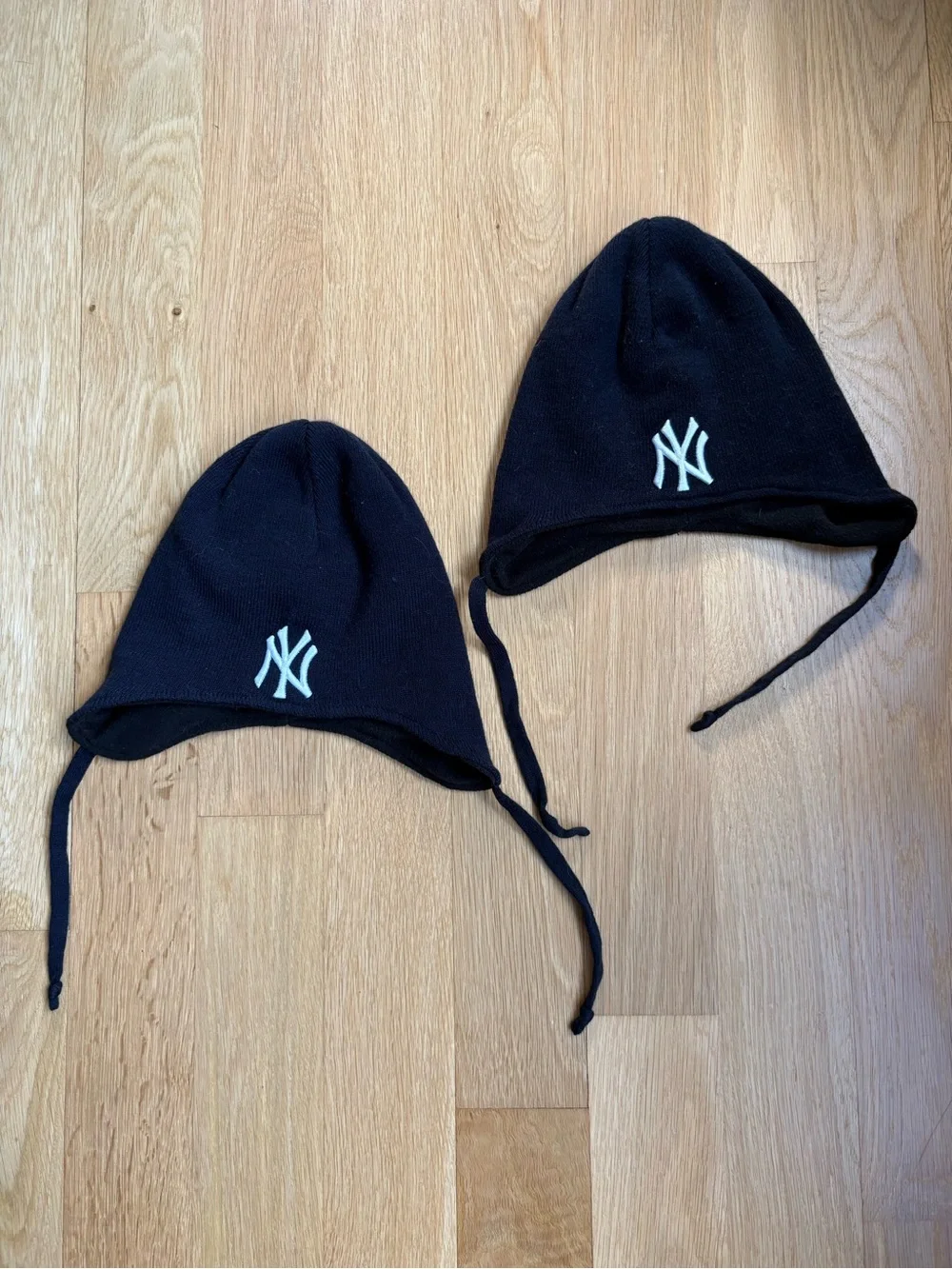 NWOT NY Yankees Blue Youth Acrylic Winter Hat